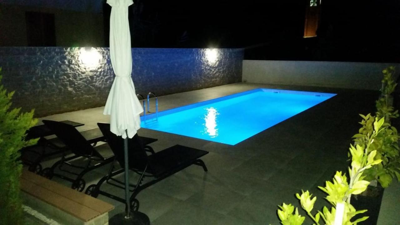 Haus Dalmatia With Heated Pool Apartment Bibinje Exterior photo