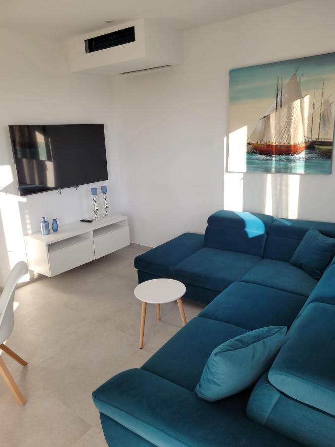 Haus Dalmatia With Heated Pool Apartment Bibinje Exterior photo