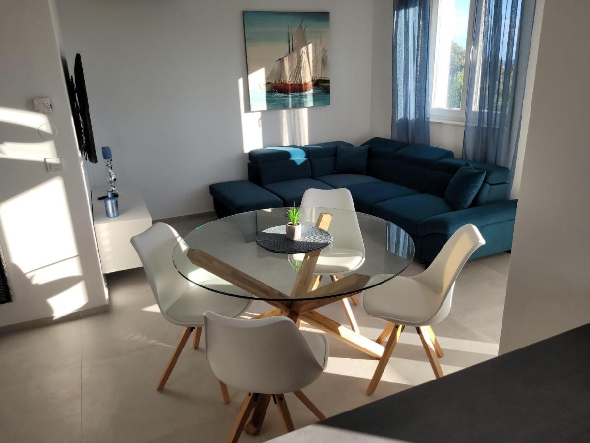 Haus Dalmatia With Heated Pool Apartment Bibinje Exterior photo
