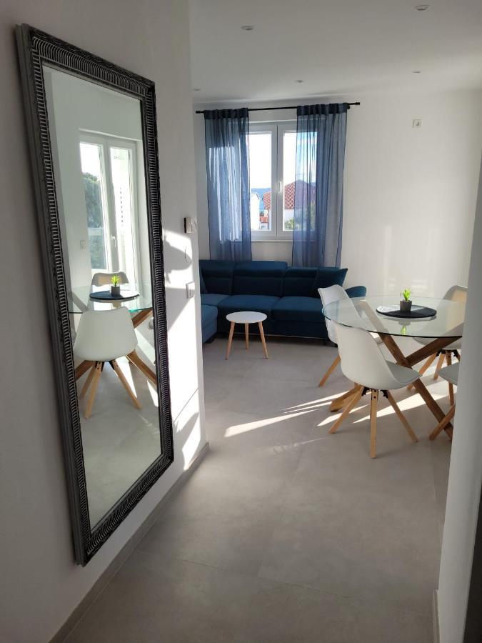 Haus Dalmatia With Heated Pool Apartment Bibinje Exterior photo