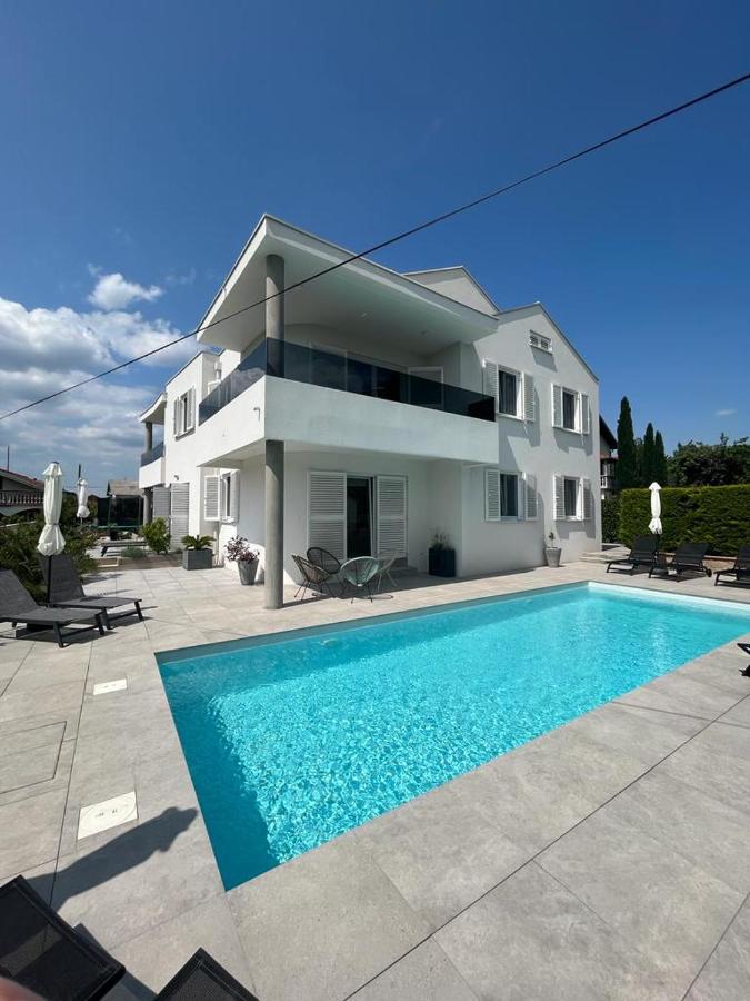 Haus Dalmatia With Heated Pool Apartment Bibinje Exterior photo