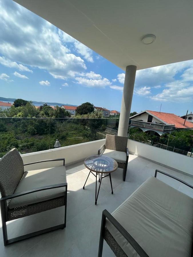Haus Dalmatia With Heated Pool Apartment Bibinje Exterior photo